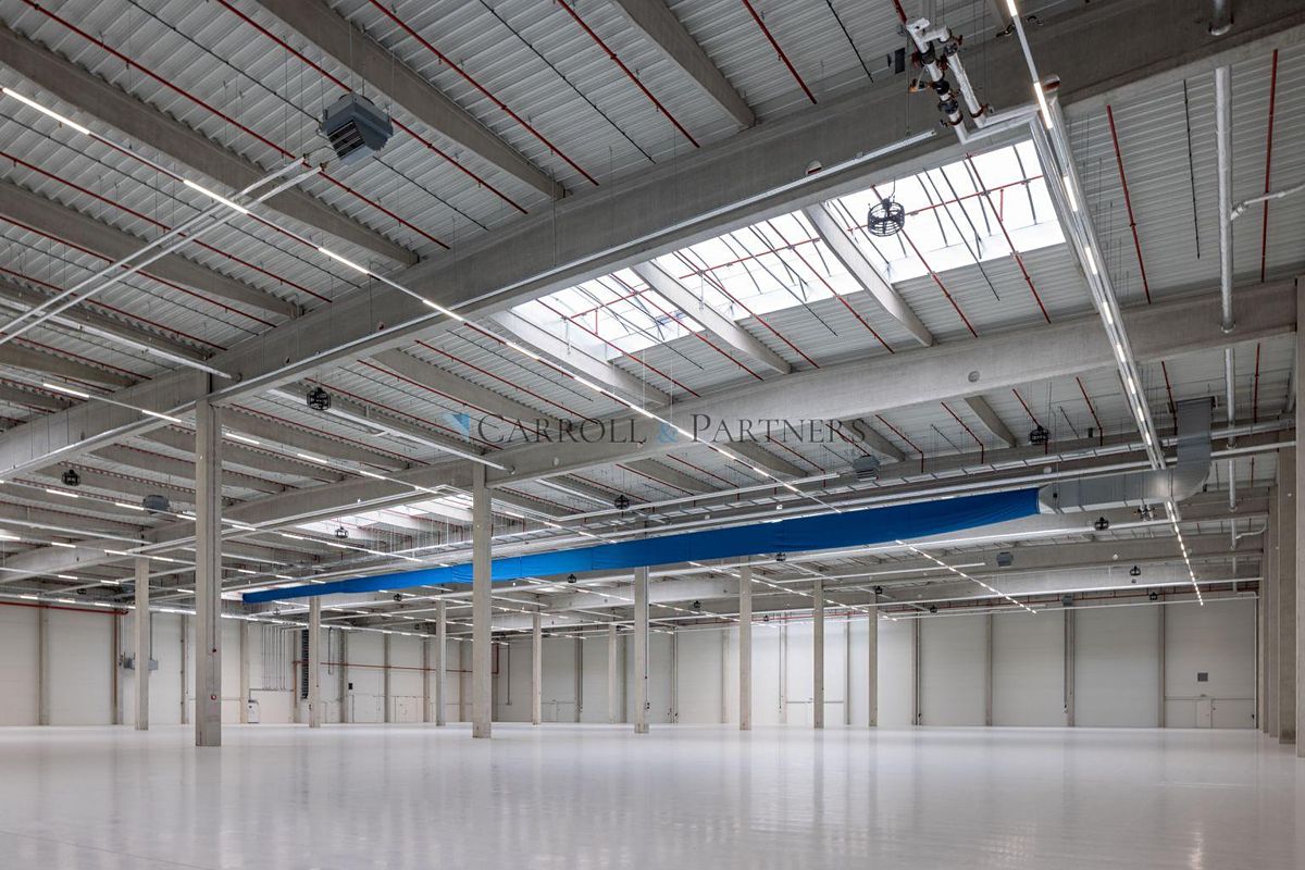 Pronájem skladového prostoru 1500 m² – fotografie 3