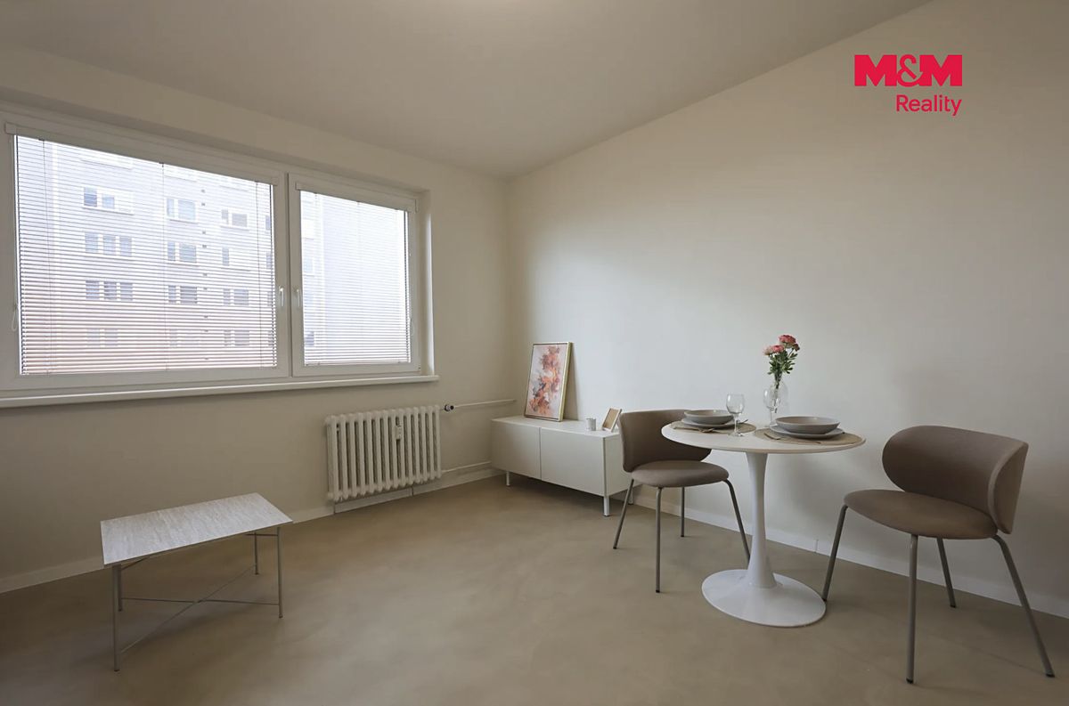 Pronájem bytu 2+kk 40 m² – fotografie 2