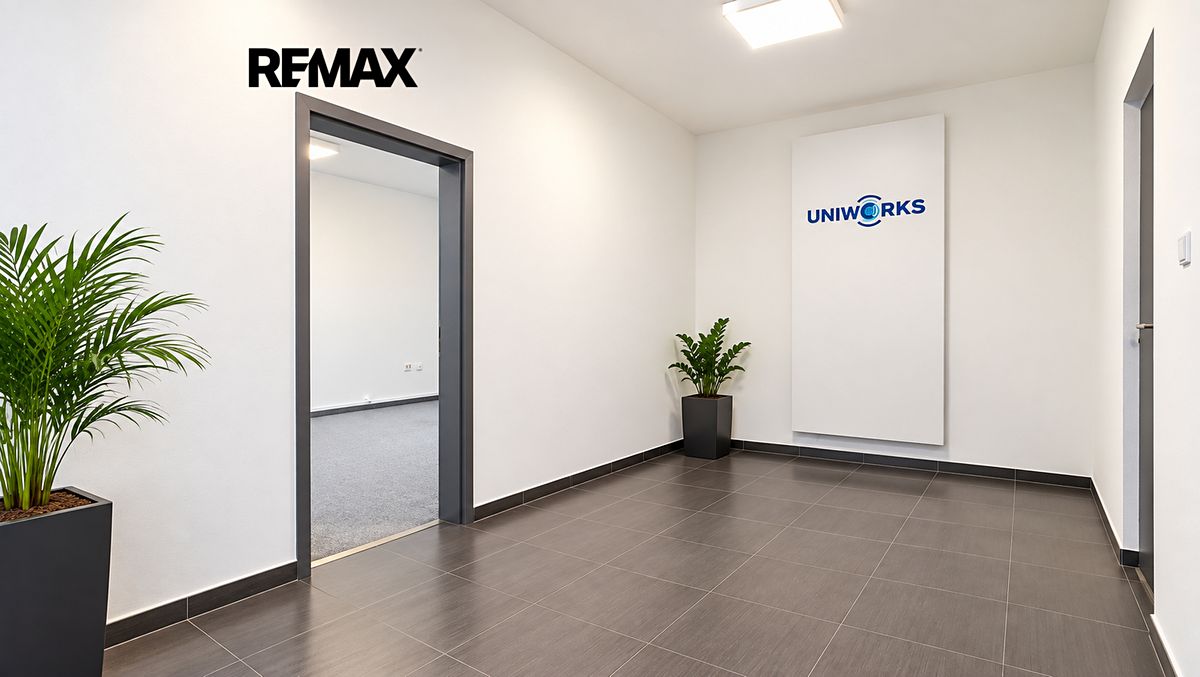Pronájem kanceláře 339 m² – fotografie 2