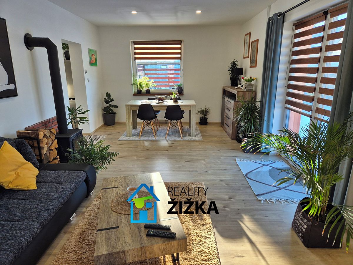 Prodej rodinného domu 106 m², pozemek 437 m² – fotografie 3