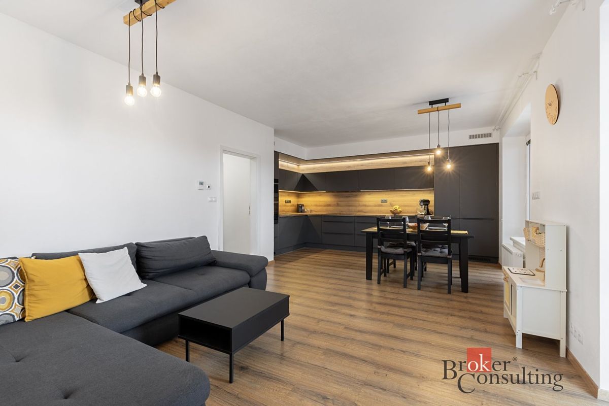 Prodej bytu 4+kk 97 m²