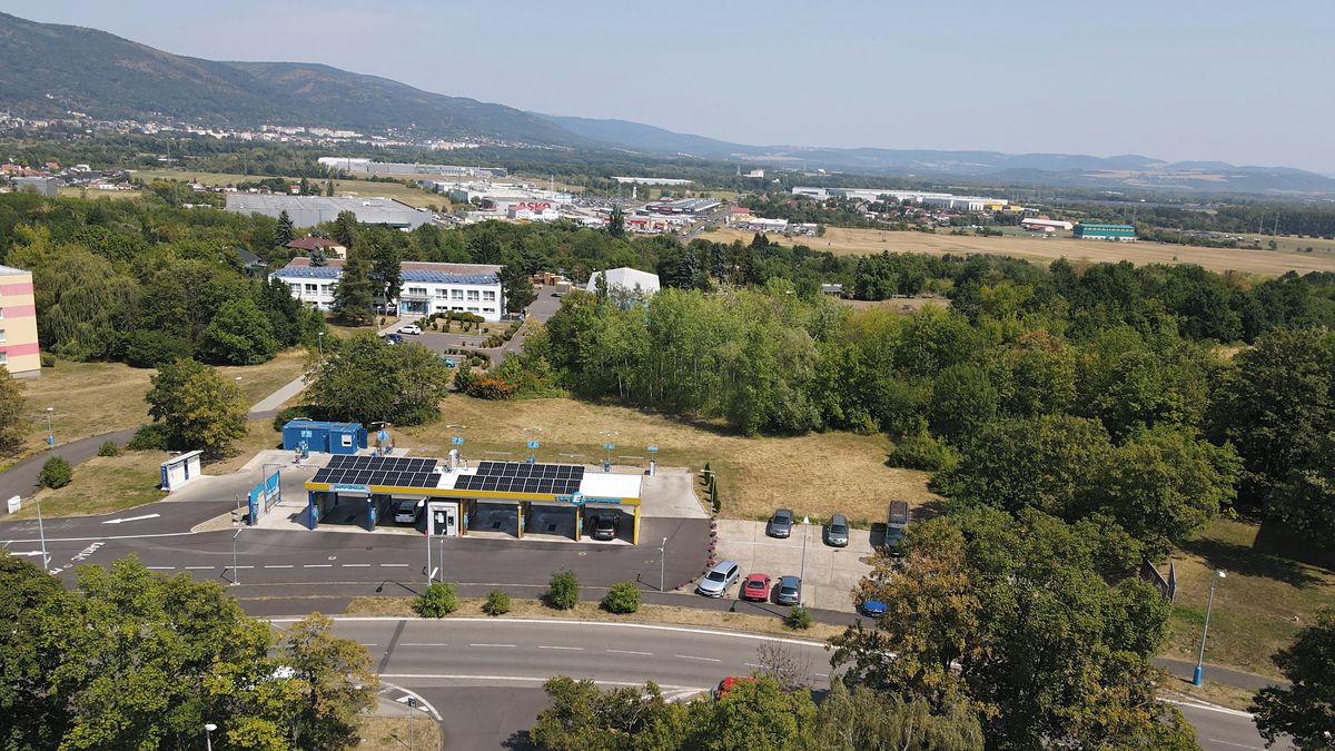 Pronájem komerčního pozemku 3000 m²