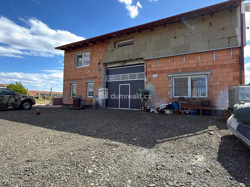 Prodej výrobní haly, prostoru 3255 m², Lanžhot – náhled fotky 1