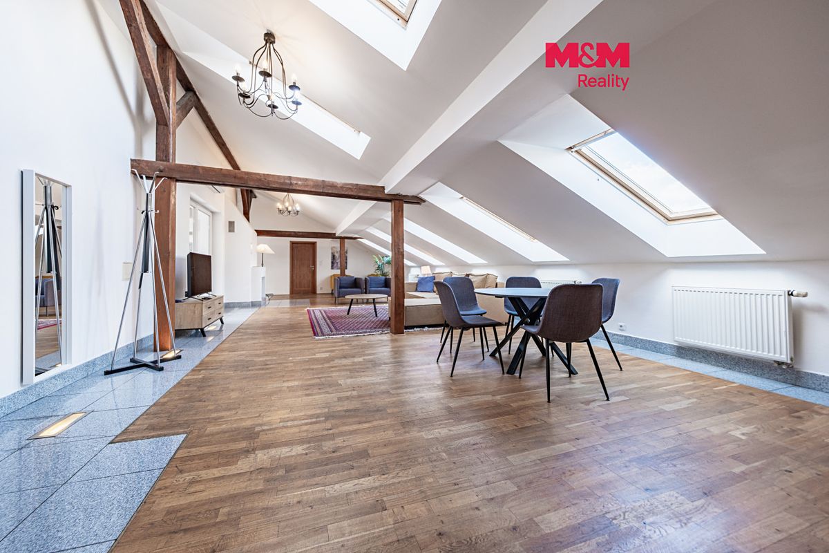 Prodej bytu atypický 300 m²