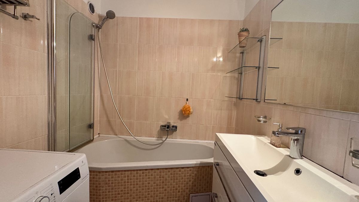 Pronájem bytu 3+1 75 m² – fotografie 2
