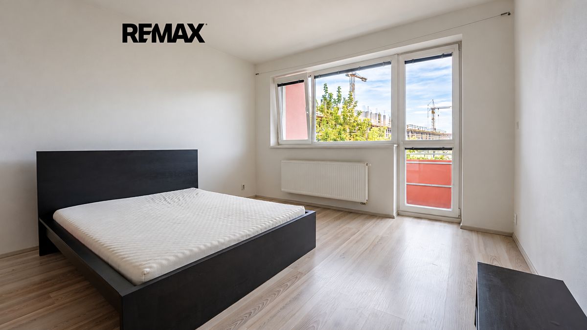 Pronájem bytu 1+kk 42 m² – fotografie 5