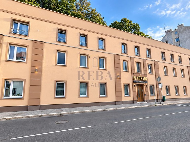 Prodej komerčního prostoru, 660 m² (1 z 20)