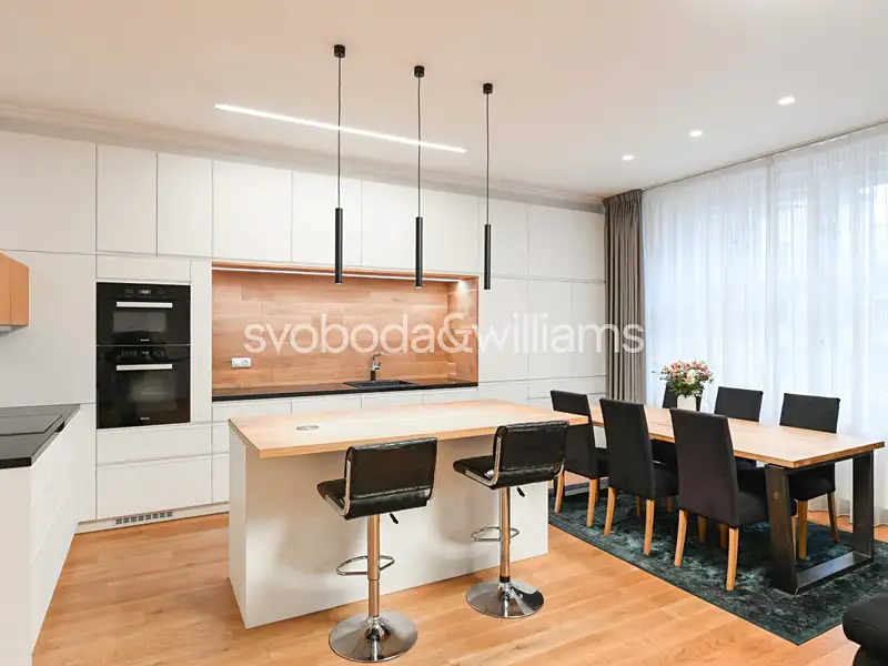 Pronájem bytu 4+kk 165 m², Praha – náhled fotky 3