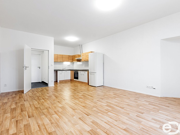 Pronájem bytu 3+kk, 99 m² (5 z 17)