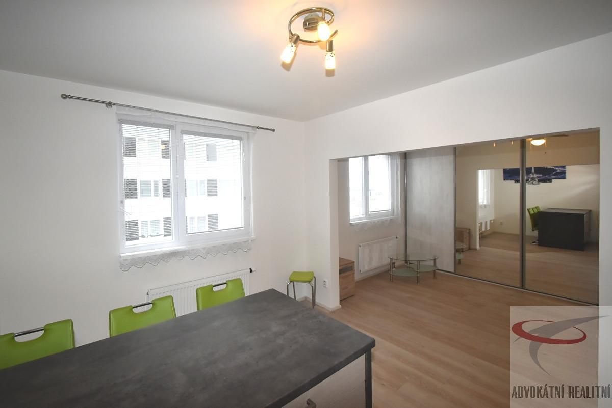 Pronájem bytu 1+kk 36 m² – fotografie 4