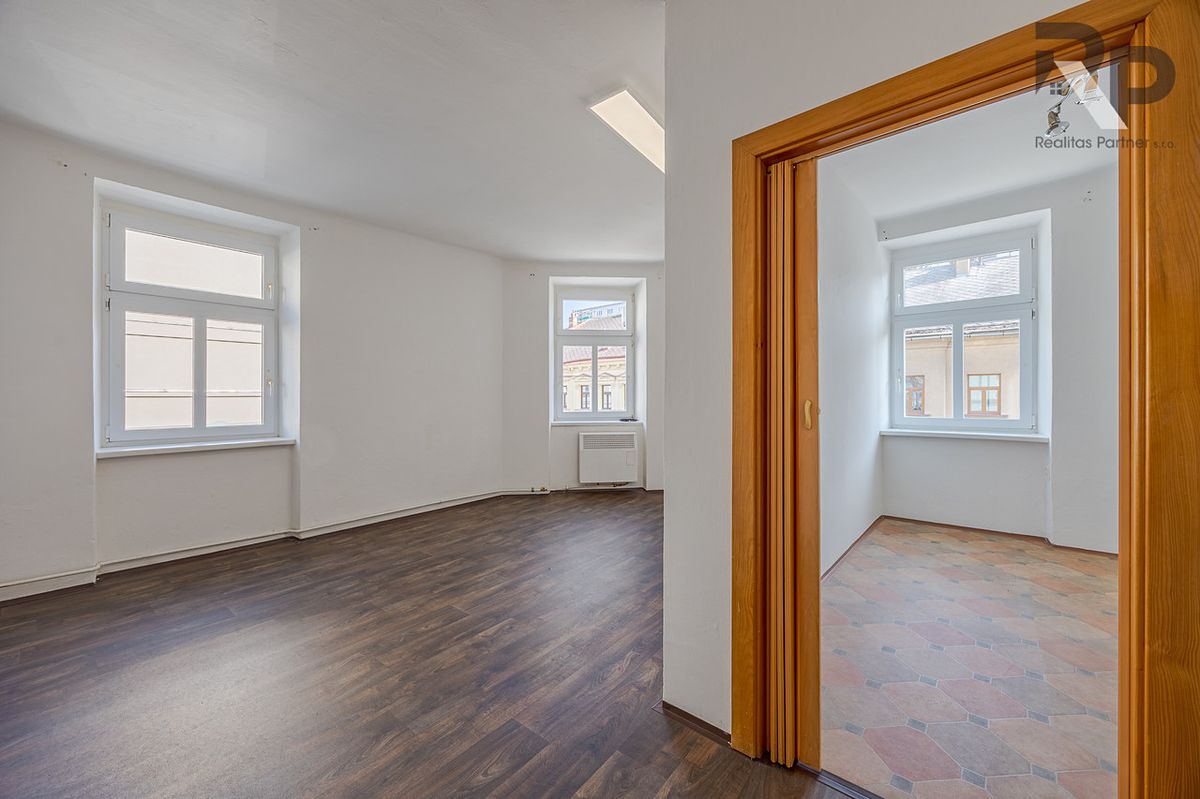 Pronájem bytu 2+1 49 m² – fotografie 3