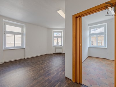 Pronájem bytu 2+1, 49 m² (3 z 15)