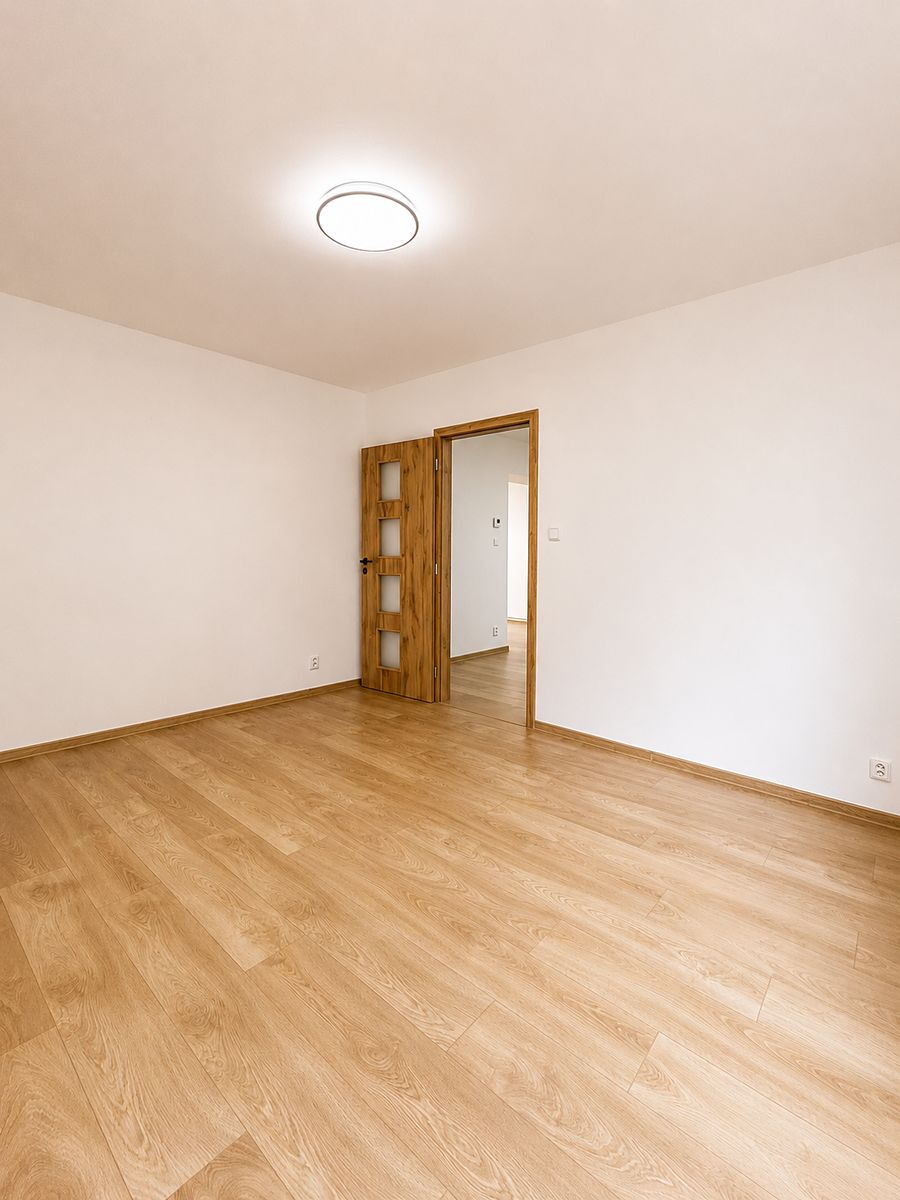 Pronájem bytu 2+kk 57 m² – fotografie 4