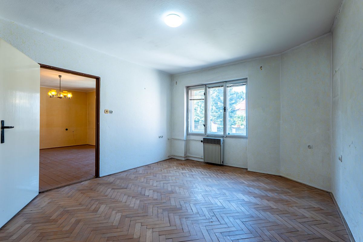Prodej vícegeneračního domu 166 m², pozemek 440 m² – fotografie 3