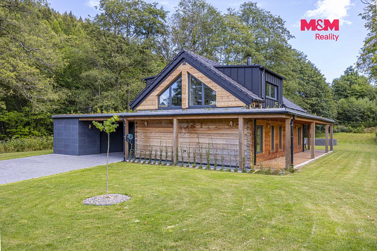 Prodej rodinného domu 155 m², pozemek 3844 m² – fotografie 2