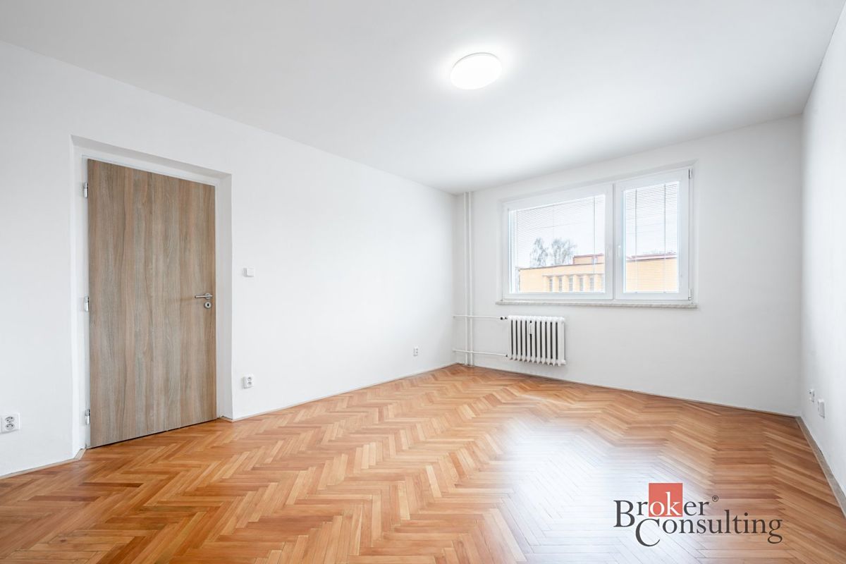 Pronájem bytu 2+1 56 m² – fotografie 4