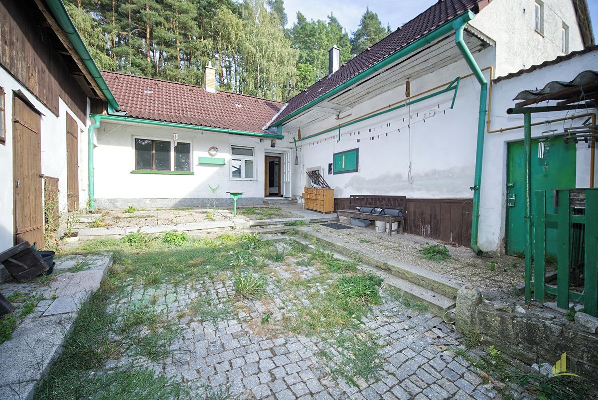 Prodej rodinného domu 125 m², pozemek 782 m² – fotografie 3