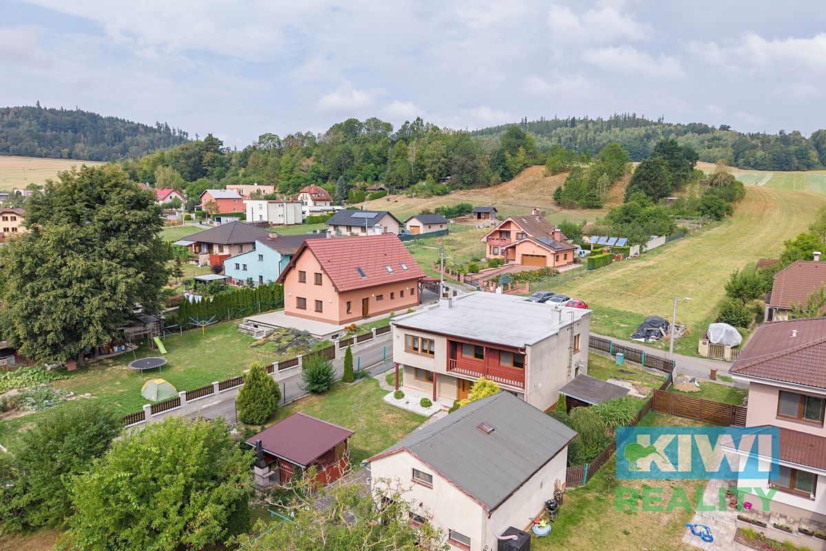 Prodej rodinného domu 170 m², pozemek 1680 m² – fotografie 3
