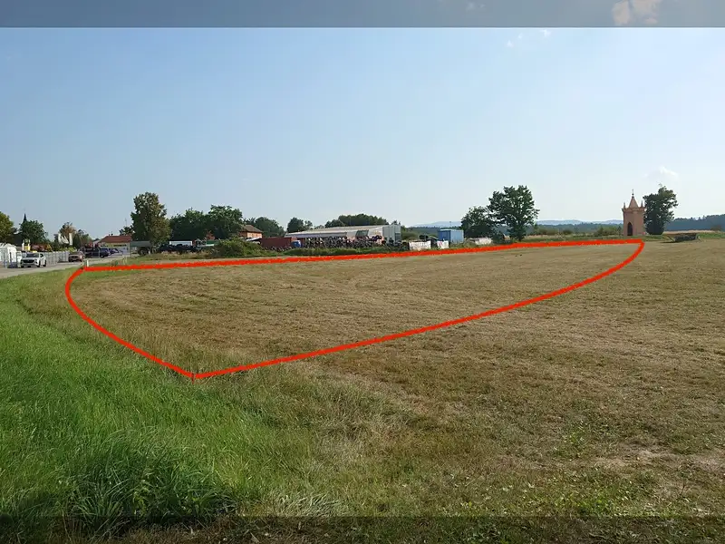 Prodej komerčního pozemku 3503 m², Pištín – náhled fotky 3