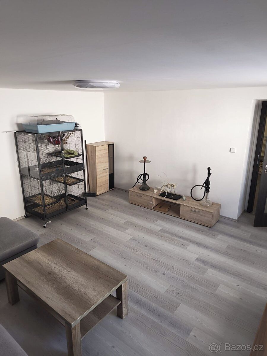 Pronájem bytu 3+1 80 m² – fotografie 3