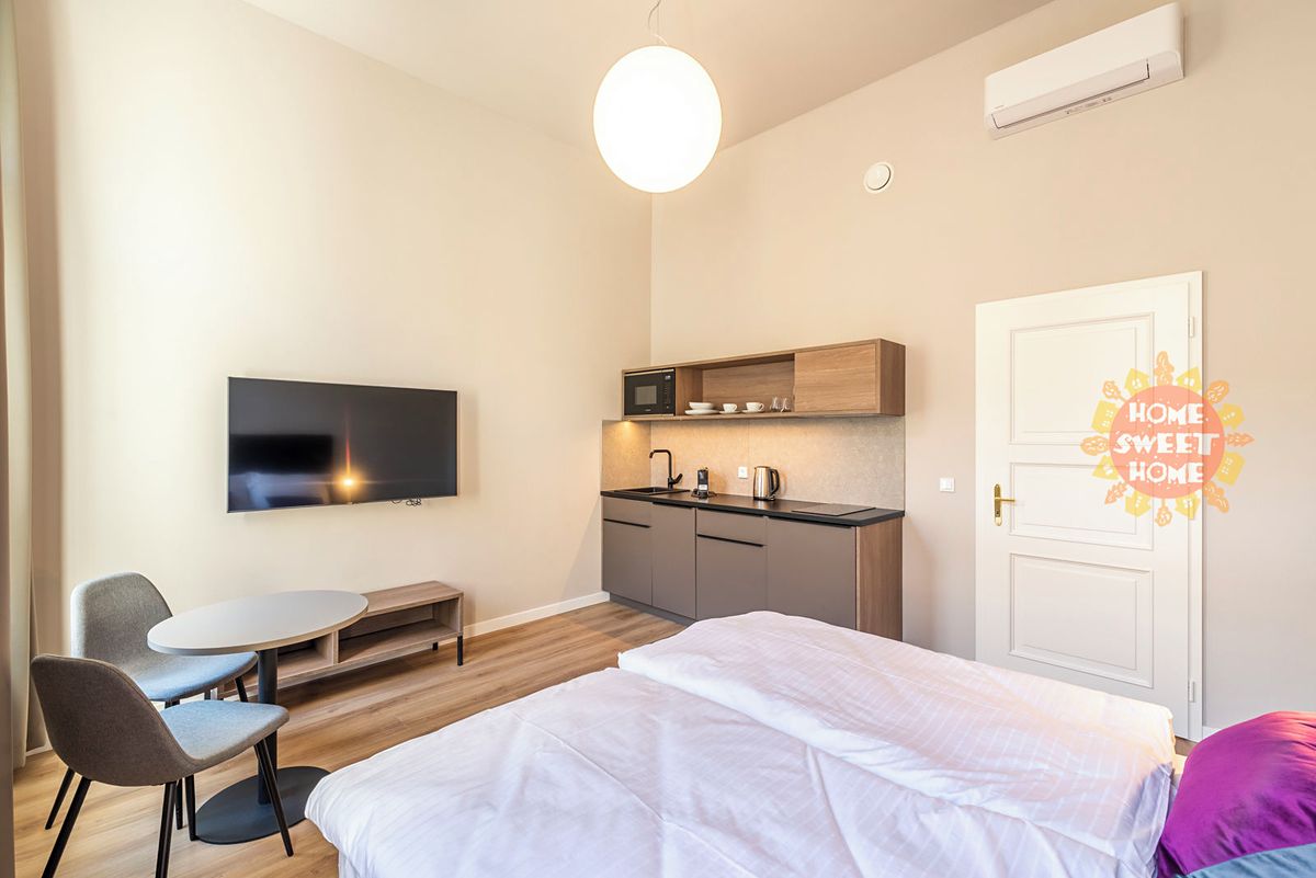 Pronájem bytu 1+kk 33 m² – fotografie 2