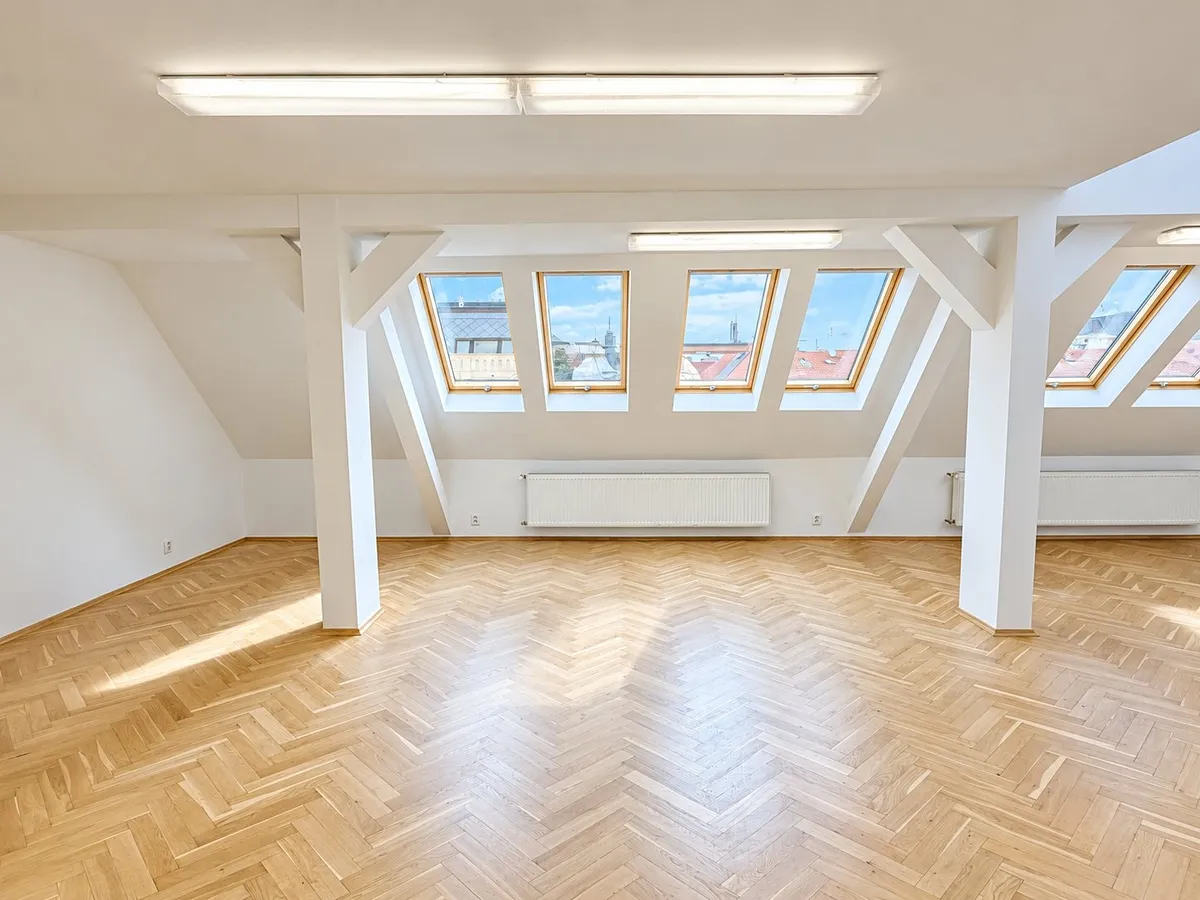 Pronájem kanceláře 150 m²