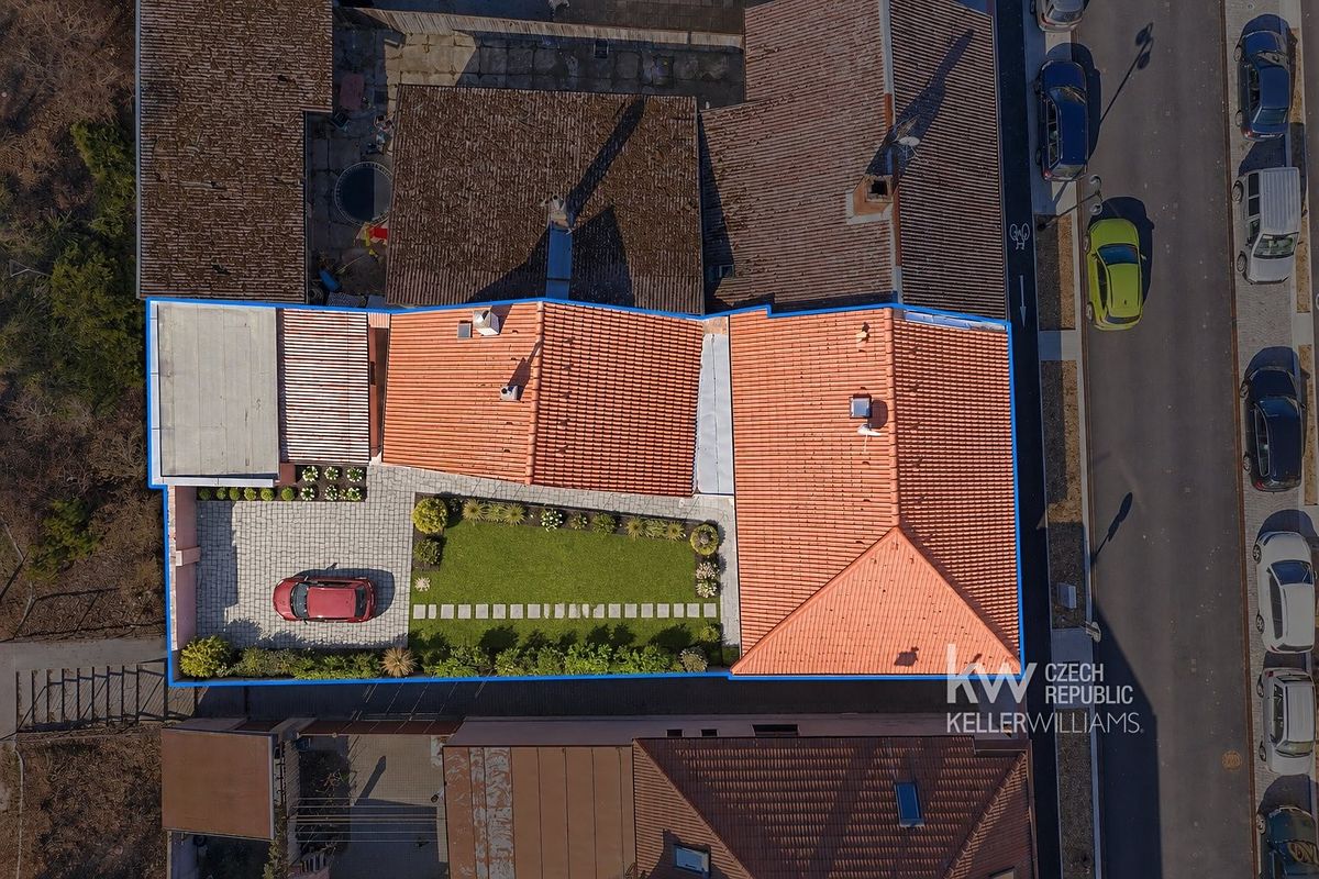 Prodej rodinného domu 160 m², pozemek 345 m² – fotografie 3
