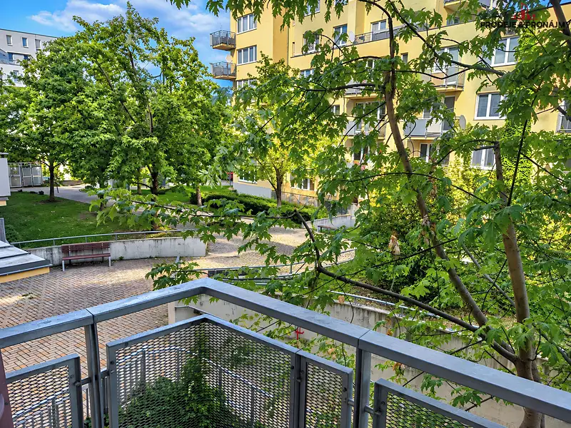 Prodej bytu 3+kk 81 m², Praha – náhled fotky 2