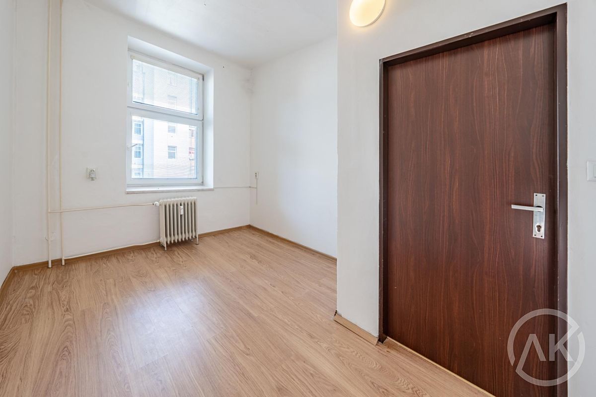 Pronájem bytu 2+kk 44 m² – fotografie 3