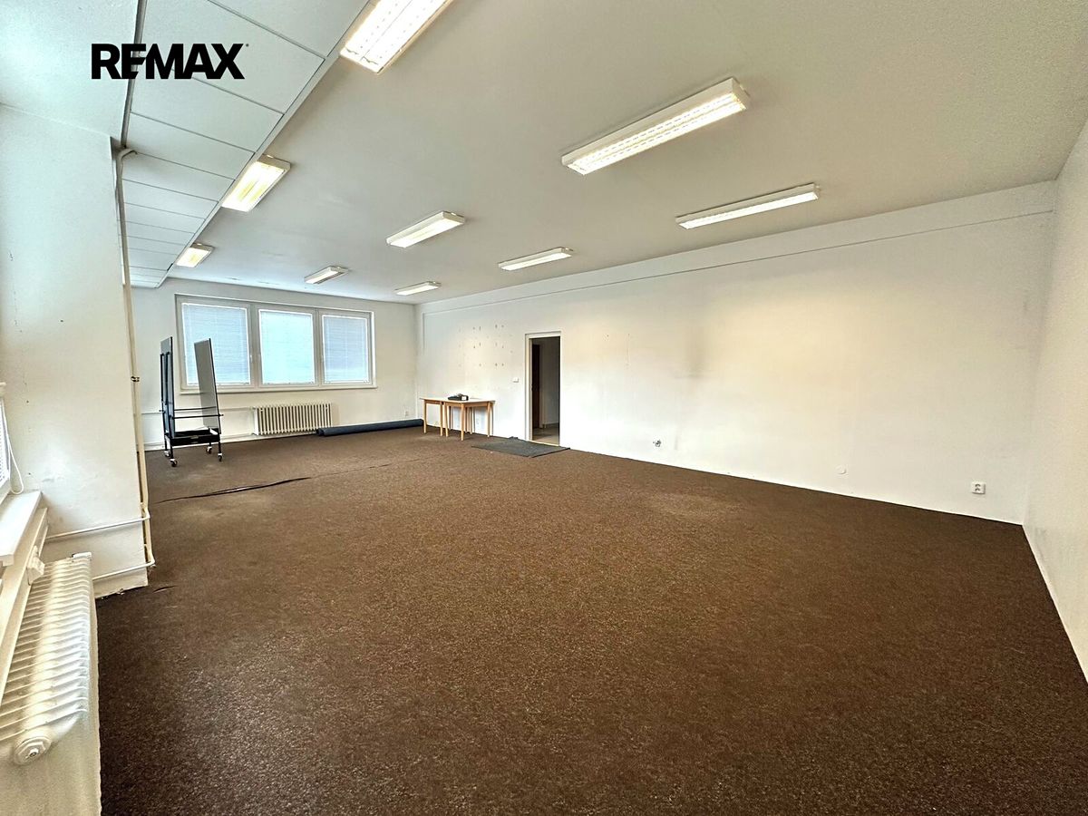 Pronájem kanceláře 78 m² – fotografie 2