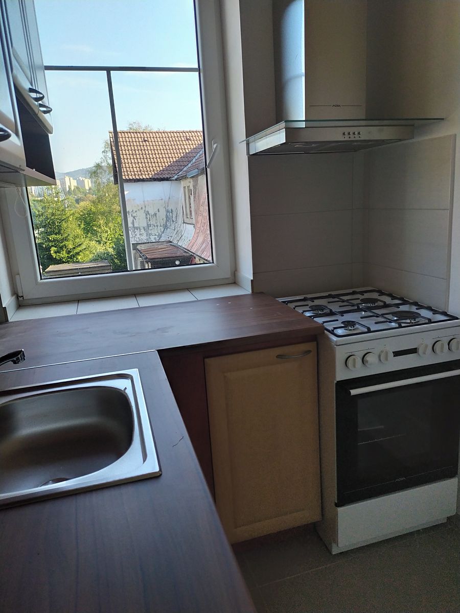 Pronájem bytu 3+1 61 m² – fotografie 2