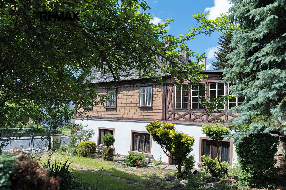 Prodej rodinného domu 500 m², pozemek 551 m² – fotografie 5