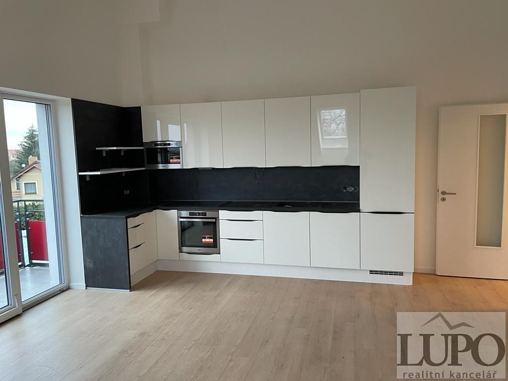 Pronájem bytu 2+kk 73 m²