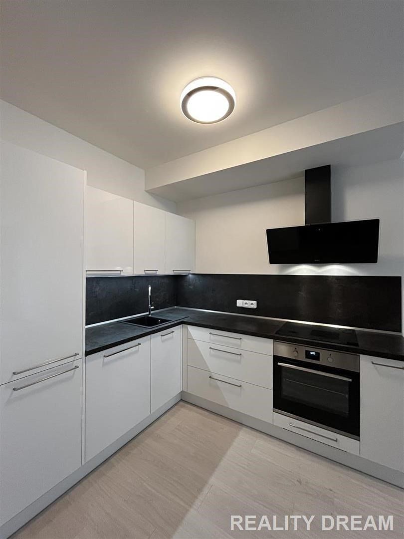 Pronájem bytu 2+kk 60 m² – fotografie 2