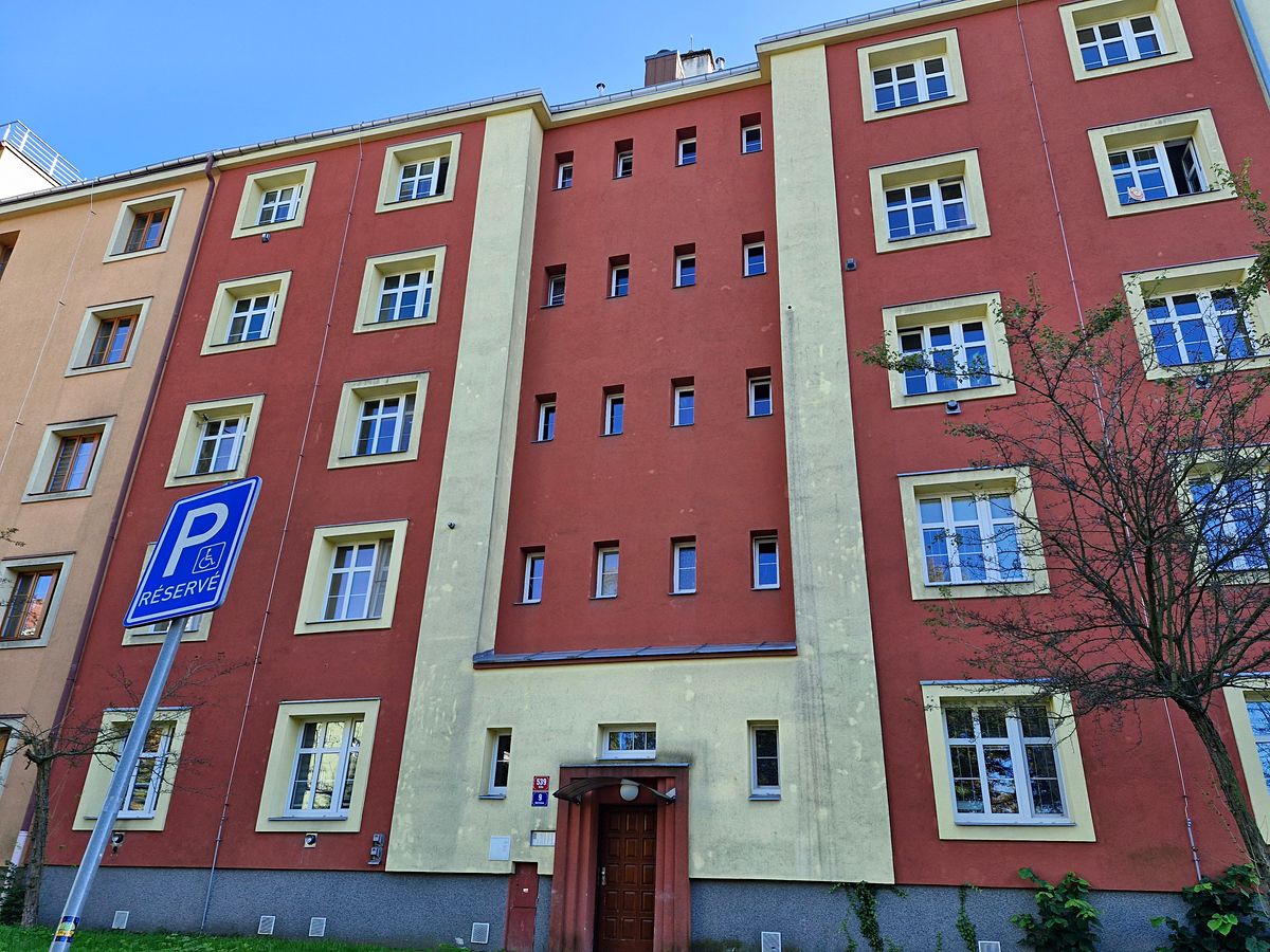 Pronájem bytu 1+1 41 m² – fotografie 3