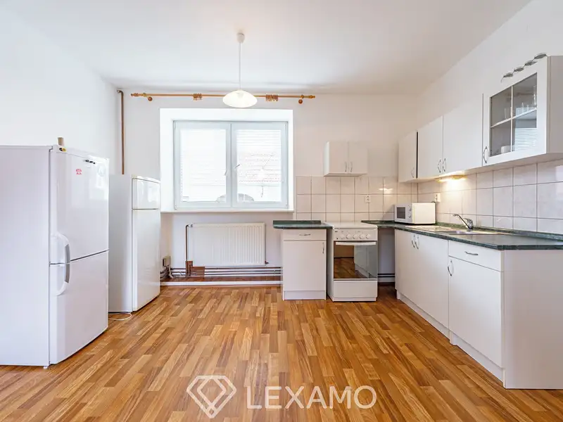 Prodej rodinného domu 175 m², pozemek 1065 m², Biskupice-Pulkov – náhled fotky 1