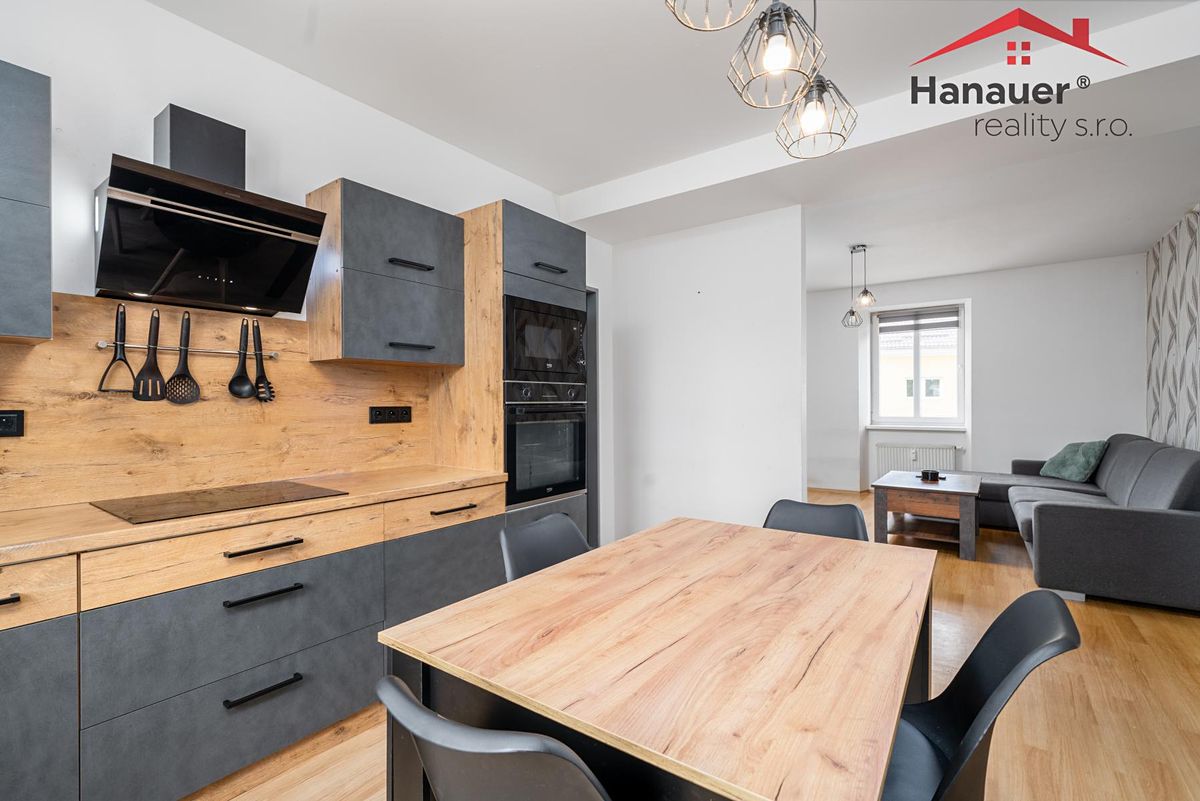 Prodej činžovního domu 487 m² – fotografie 2