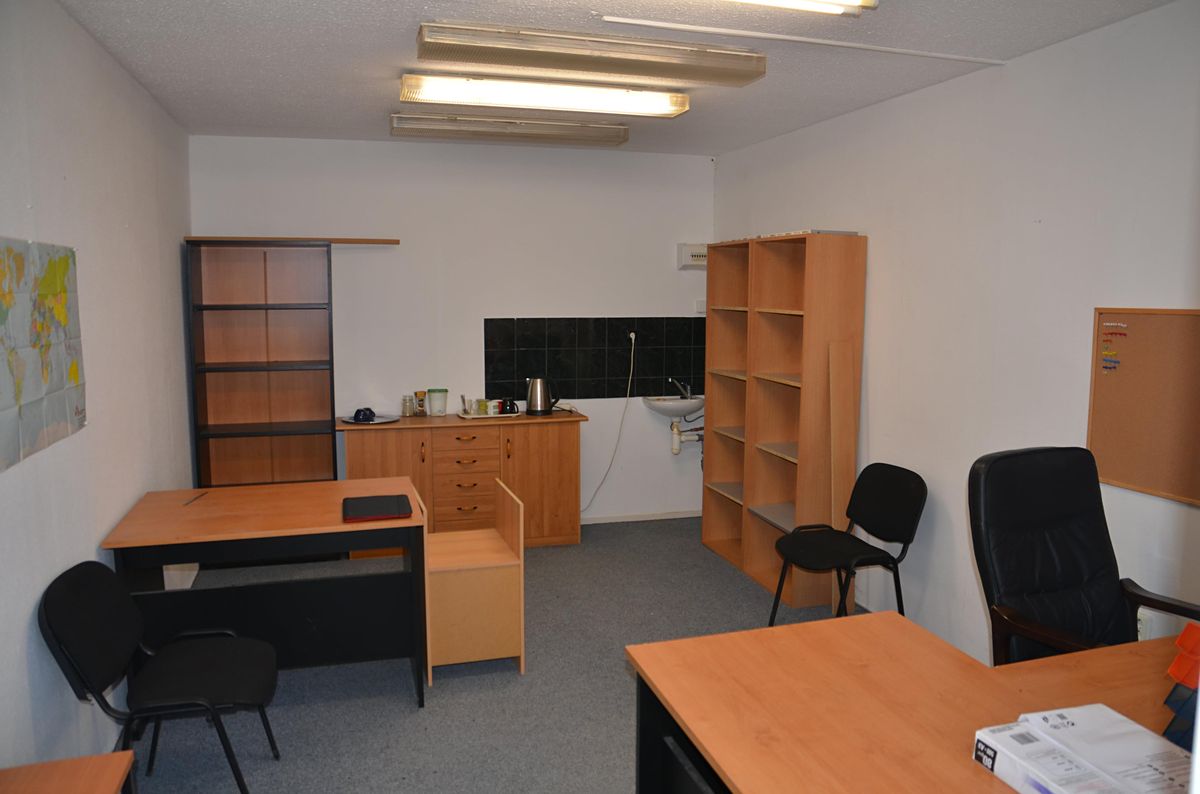Prodej kanceláře 17 m² – fotografie 2