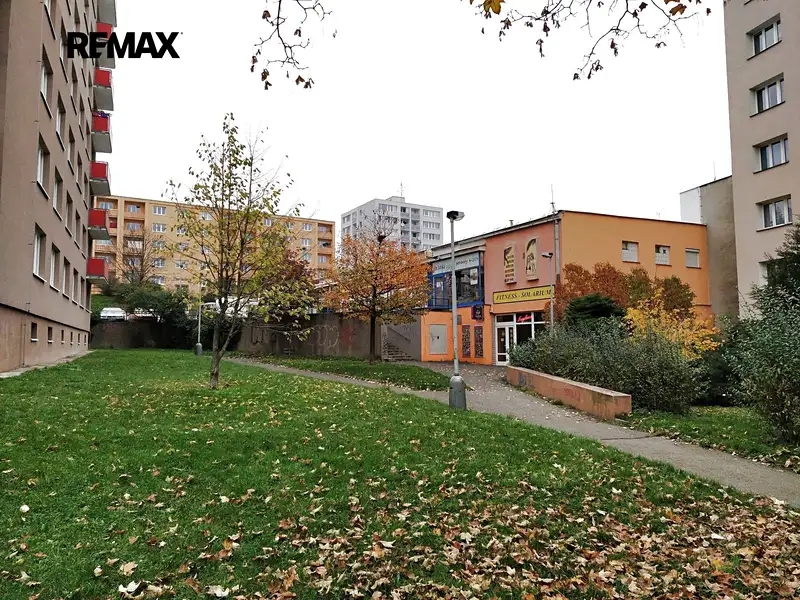 Pronájem kanceláře 65 m², Praha – náhled fotky 1