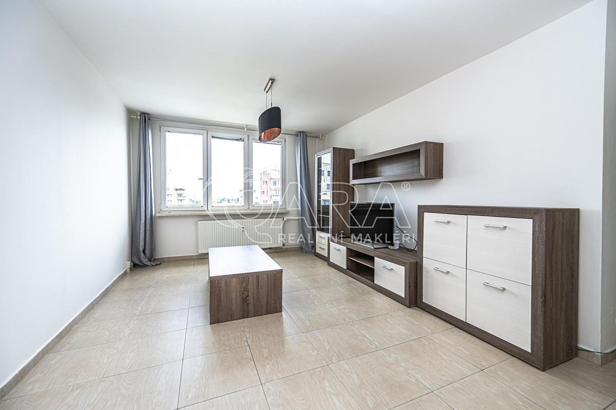 Pronájem bytu 3+kk 74 m²