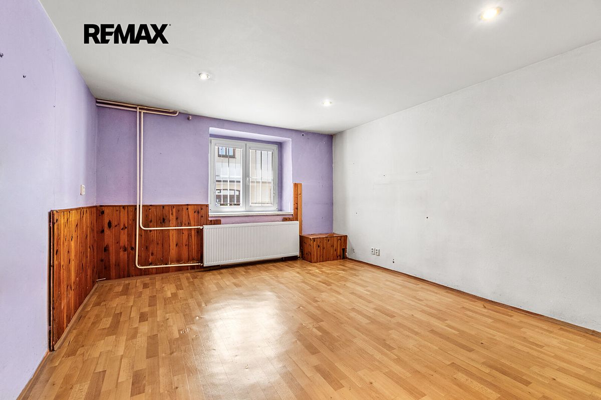 Prodej rodinného domu 186 m², pozemek 390 m² – fotografie 3