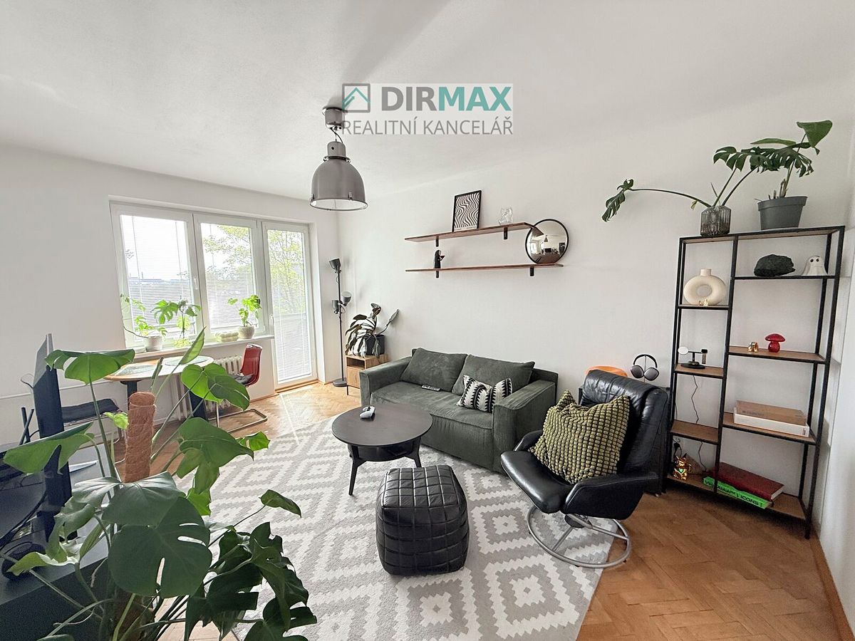 Pronájem bytu 2+1 65 m² – fotografie 3