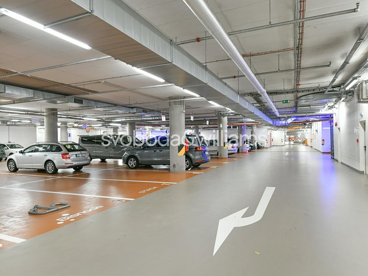 Pronájem komerčního prostoru, 66 m² (22 z 24)