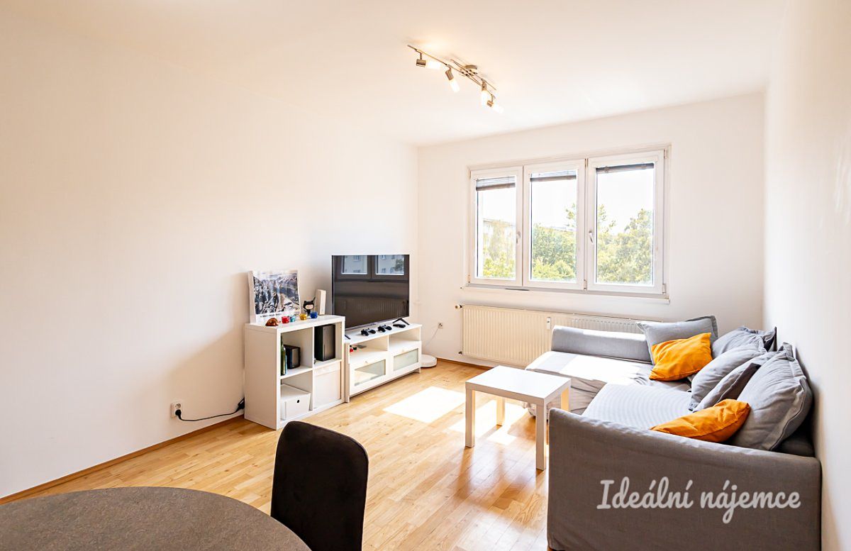 Pronájem bytu 3+kk 56 m² – fotografie 2