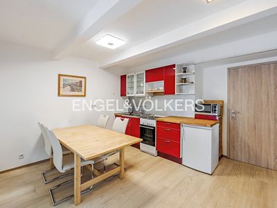 Pronájem kanceláře 73 m²