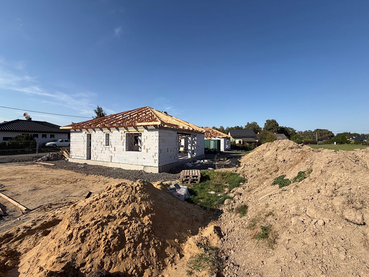 Prodej rodinného domu 108 m², pozemek 843 m² – fotografie 2