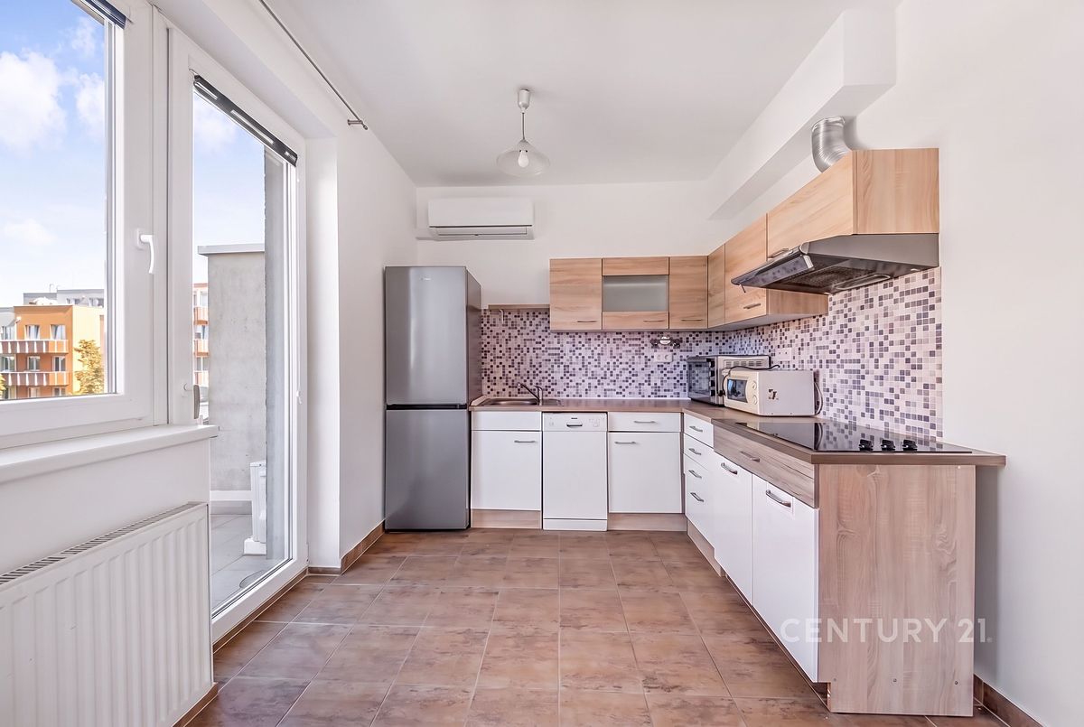 Pronájem bytu 1+kk 33 m²
