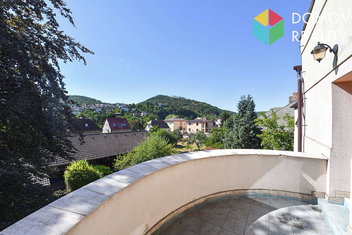 Prodej vily 220 m², pozemek 831 m² – fotografie 5