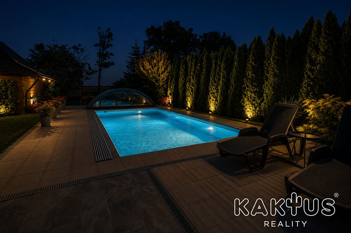 Prodej rodinného domu 248 m², pozemek 1049 m² – fotografie 2