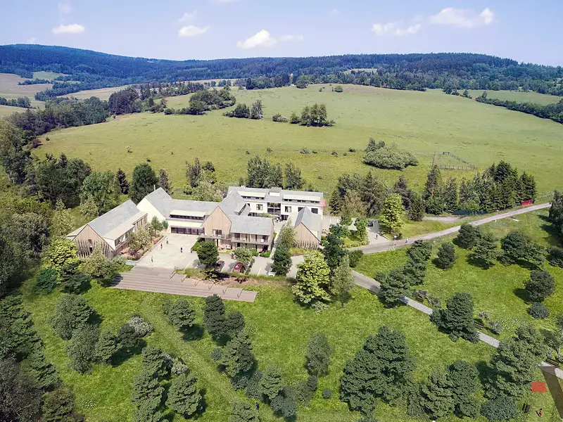 Prodej ubytovacího zařízení 2443 m², Vacov – náhled fotky 3